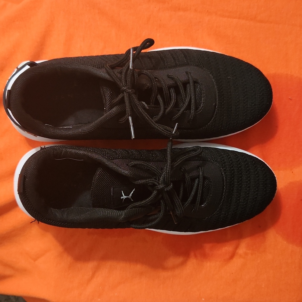 Danskin - walking shoes